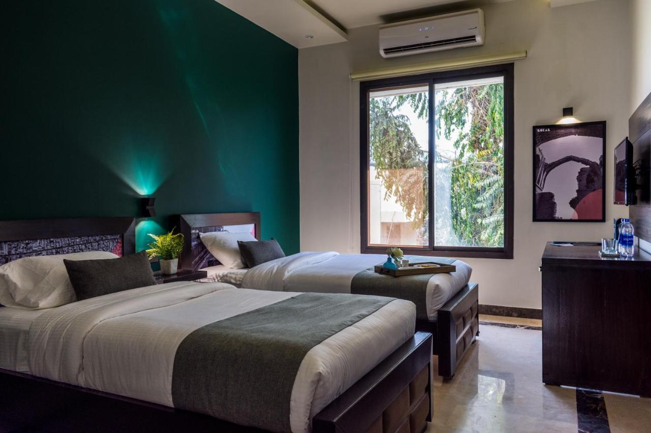 Lokal Rooms X Shahrah-E-Faisal การาจี ภายนอก รูปภาพ