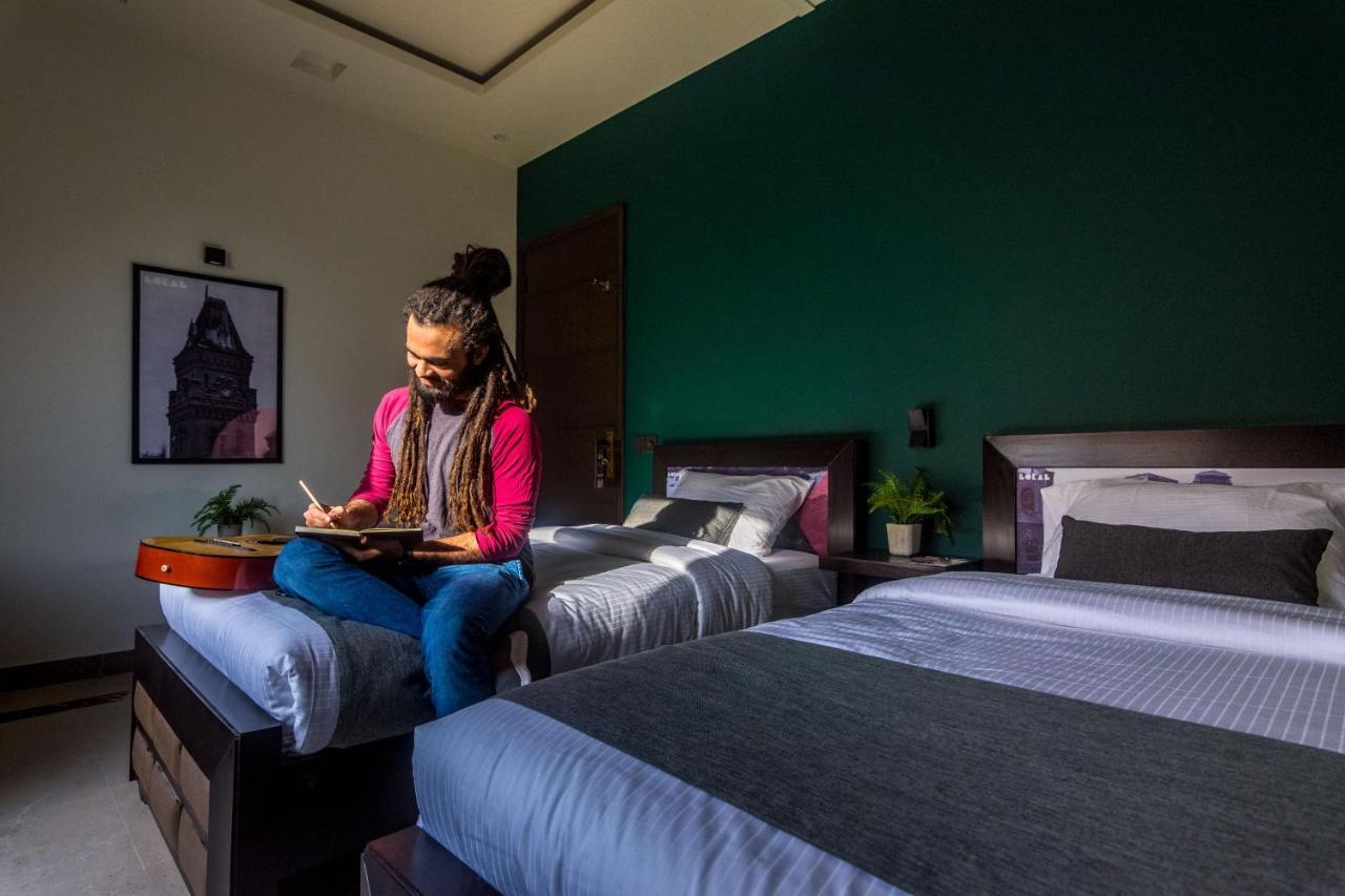 Lokal Rooms X Shahrah-E-Faisal การาจี ภายนอก รูปภาพ